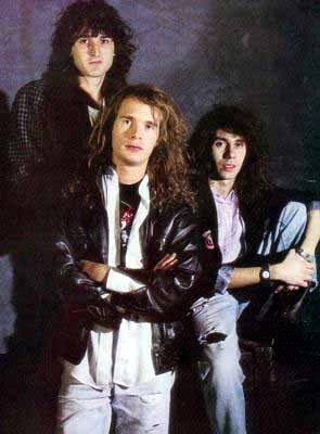 [2112 Band Picture]