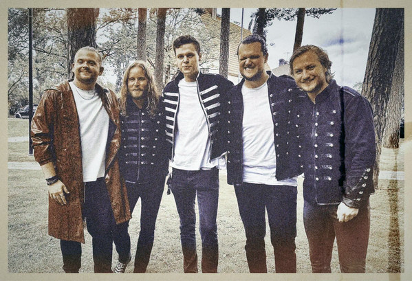 [BAND PICTURE]